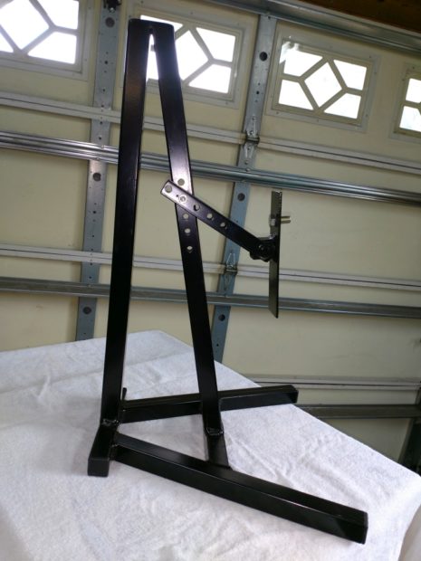 Lean-up mounting hardware