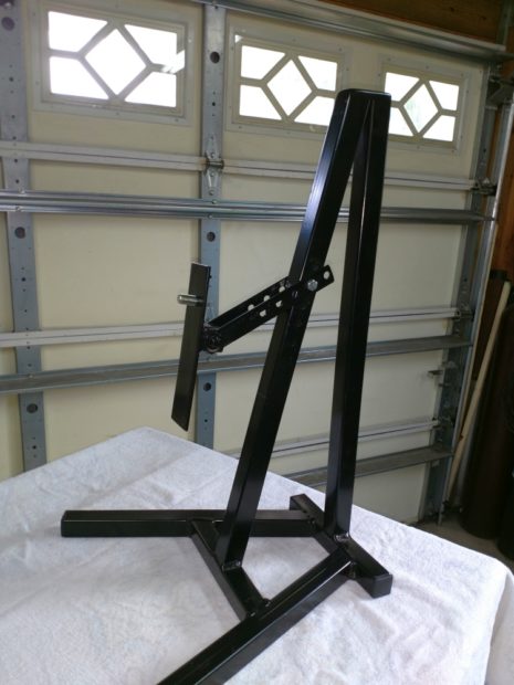 Lean-up mounting hardware